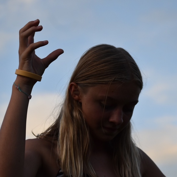 Meet your Posher - Picture 2 of 3